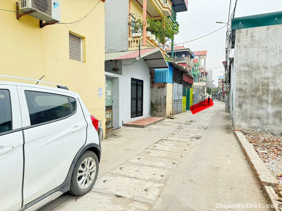 Bán đất tổ 11, Quang Minh, Mê Linh, HN. Trục chính kinh doanh của làng. DT 100, giá 4,338 tỷ.