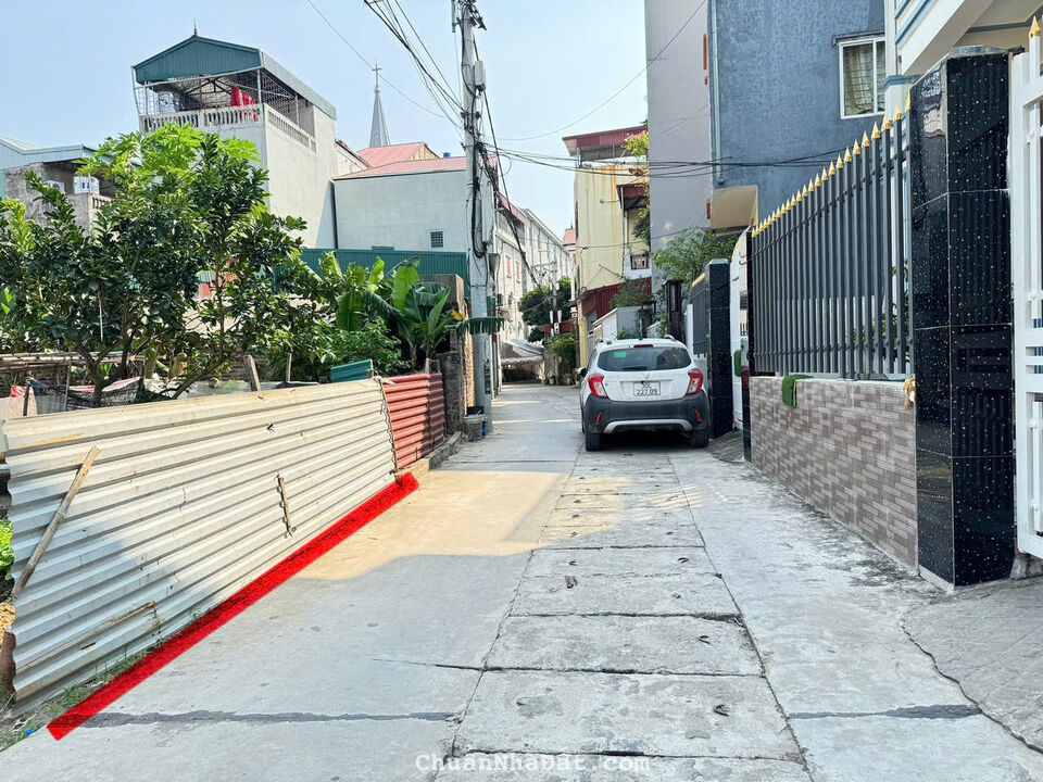 Bán đất tổ 11, TT Quang Minh, Mê Linh, HN. Đường thông, oto tránh. DT 54m, giá 2,54 tỷ.