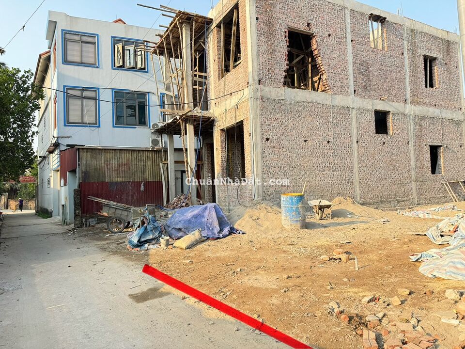 Bán đất thôn Đồng Vỡ, Thanh Lâm, Mê Linh, HN. Oto ngủ trong đất. DT 100m, mt 6m, giá 3,3 tỷ.