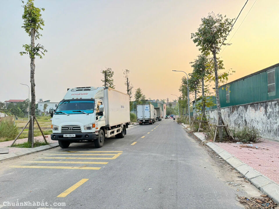 Bán đất đấu giá tổ 3, Chi Đông, Mê Linh, HN. Lô góc, hai mặt tiền. DT 150m, giá 8,5 tỷ. Có TL.