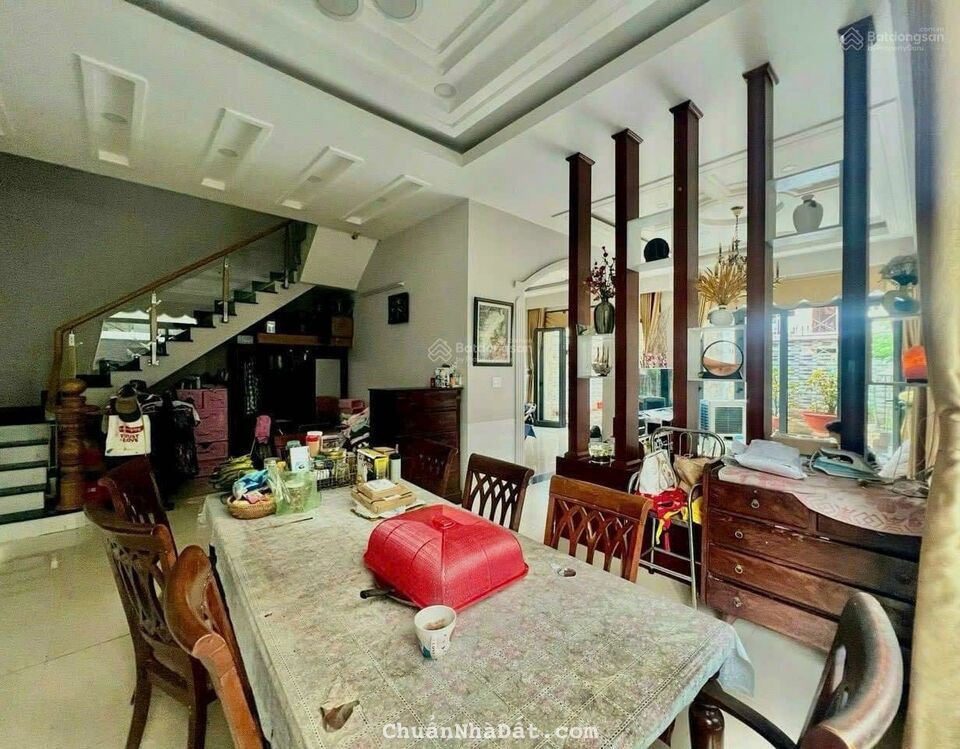 Cần bán gấp nhà hẻm ô tô Nguyễn Văn Đậu P6 BT 1T2L. SHR. Giá 2tỷ390