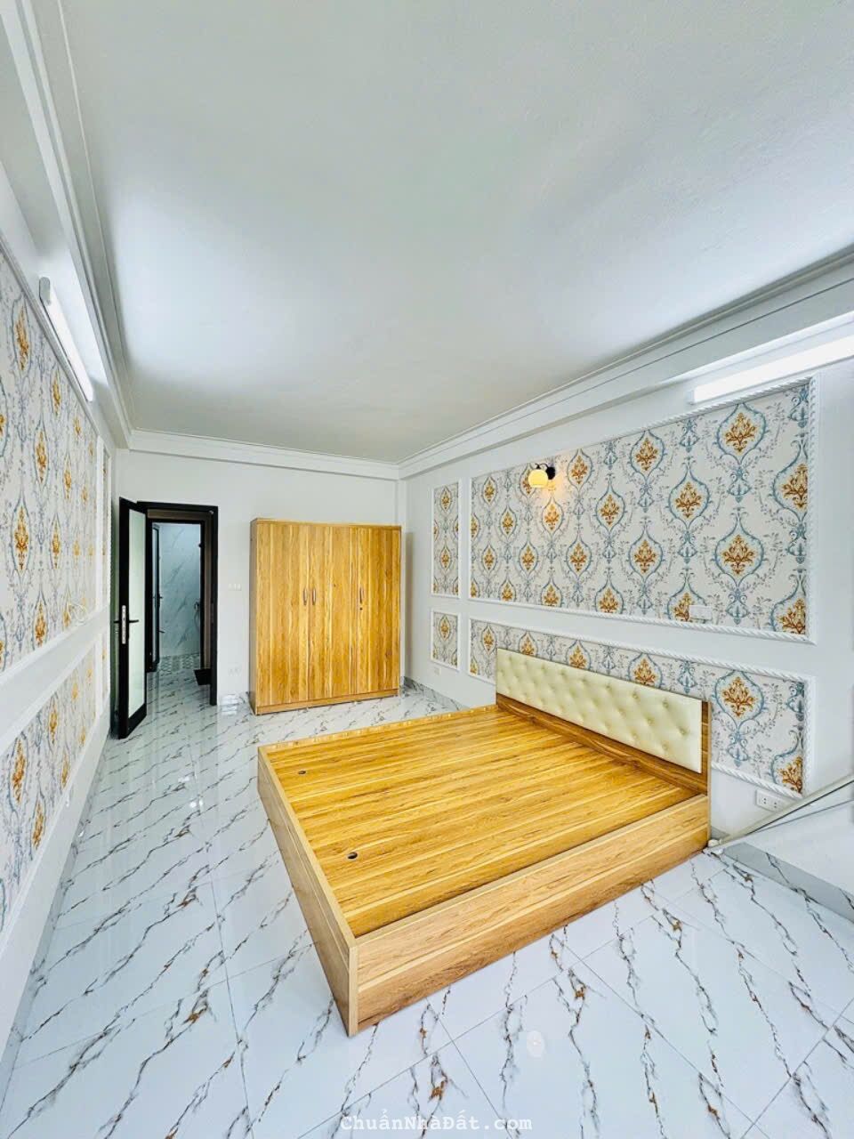 BÁN NHÀ NGUYỄN KHOÁI -THANH TRÌ -DIỆN TÍCH 30M^2