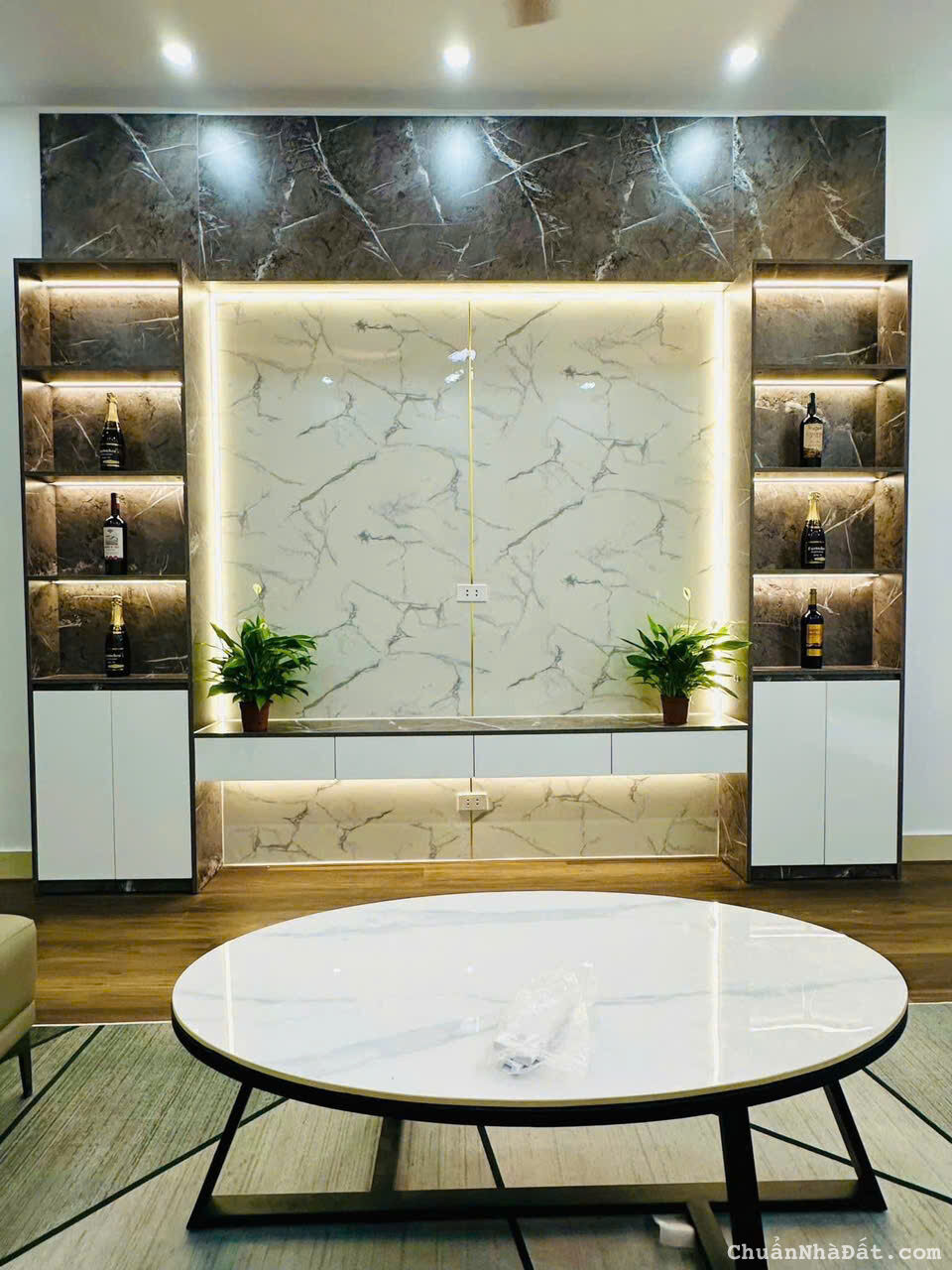 Hàng Xóm TIMES CITY 35m2 5T – Tặng Toàn Bộ Nội Thất – Mới Đẹp Ở Luôn Hàng Xóm TIMES CITY 35m2 5T – Tặng Toàn Bộ Nội Thất – Mới Đẹp Ở Luôn