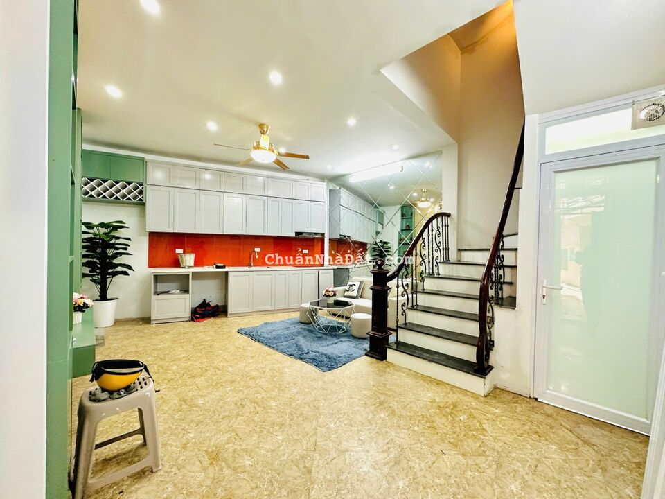 Nhà đẹp phố Minh Khai - 39M x 4 Tầng, giá chỉ 4.35 tỷ - Hai Bà Trưng