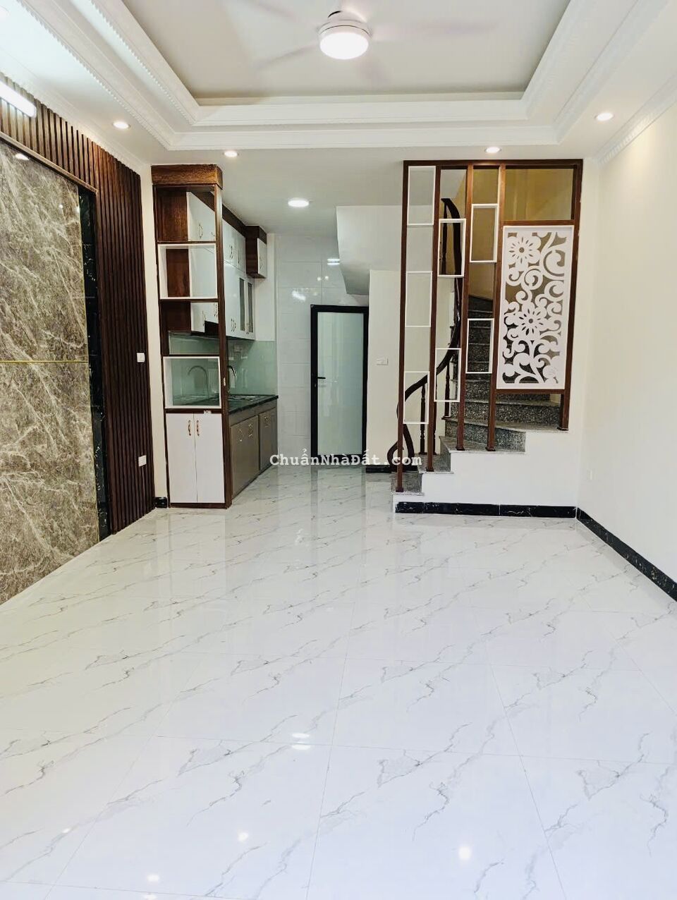 Cực Hiếm, Nguyễn Khoái, Hoàng Mai, Nhà Mới Coong, 40m2 x 5T, Chỉ 4.x Tỷ