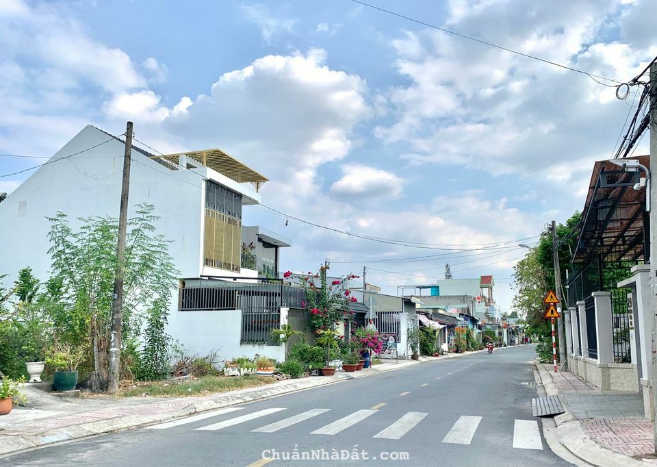 LÔ ĐẤT ĐẸP NẰM NGAY MT ĐƯỜNG NHỰA TR CỦ CHI 155m2 Shr chỉ 560tr chốt