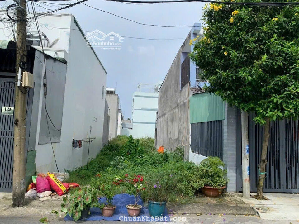 Chị Nga bán gấp MT Hoàng Bá Huân Thị Trấn Củ Chi 106m2 full thổ cư Chị Nga bán gấp MT Hoàng Bá Huân Thị Trấn Củ Chi 106m2 full thổ cư