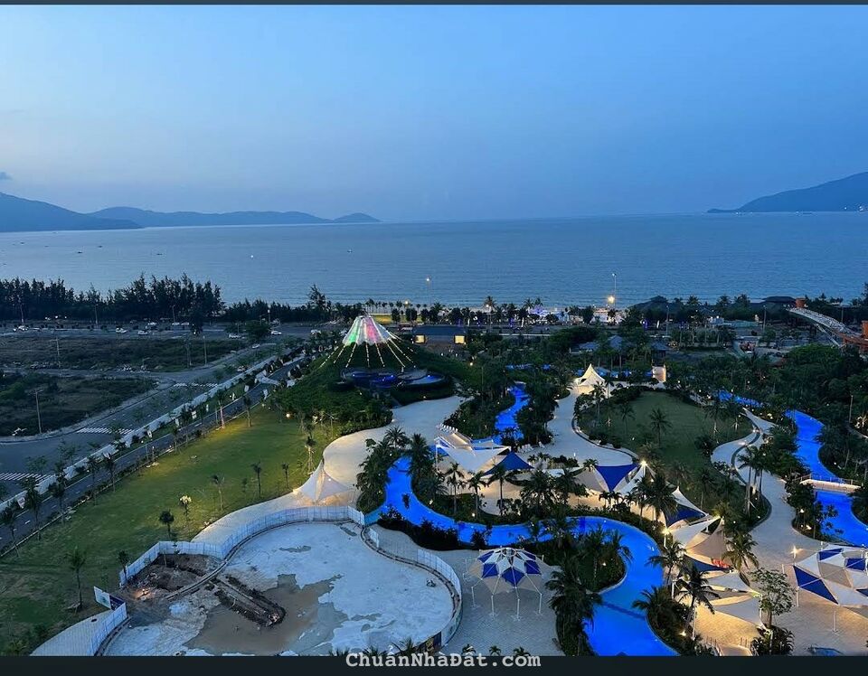 Bán lô góc 2 mặt tiền sát biển Nguyễn Tất Thành, Đà Nẵng