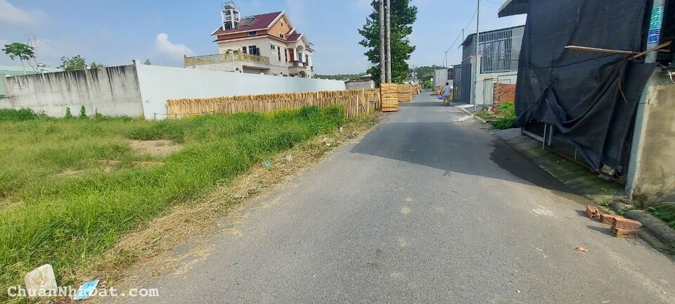 CẦN BÁN ĐẤT NGAY CẠNH CTY KENDA SÁT KHU CNC GIANG ĐIỀN DT 20*22 ĐẸP SỔ RIÊNG 100% THỔ CƯ