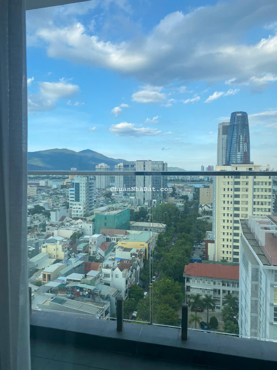 Căn Hộ Cao Cấp Trung Tâm Thành Phố View sông hàn, View pháo hóa hằng năm