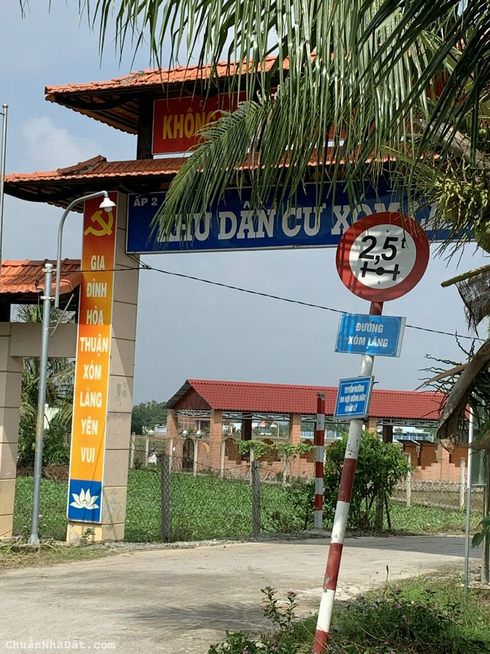 🔊🔊🔊🙃 Đất Thổ Cần đước giá Rẻ 
🌍Tân Ân, Cần Đước,Long An
📐DT:5x20=100m² ONT SHR
💰 GIÁ GIẢM CÒN: 350T