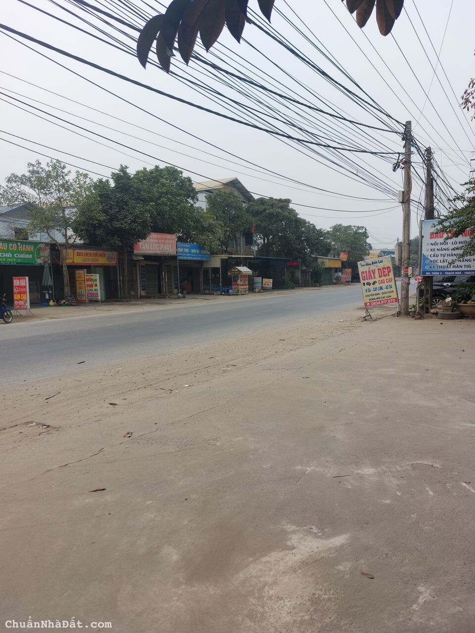 Cần bán nhà mặt đường 10