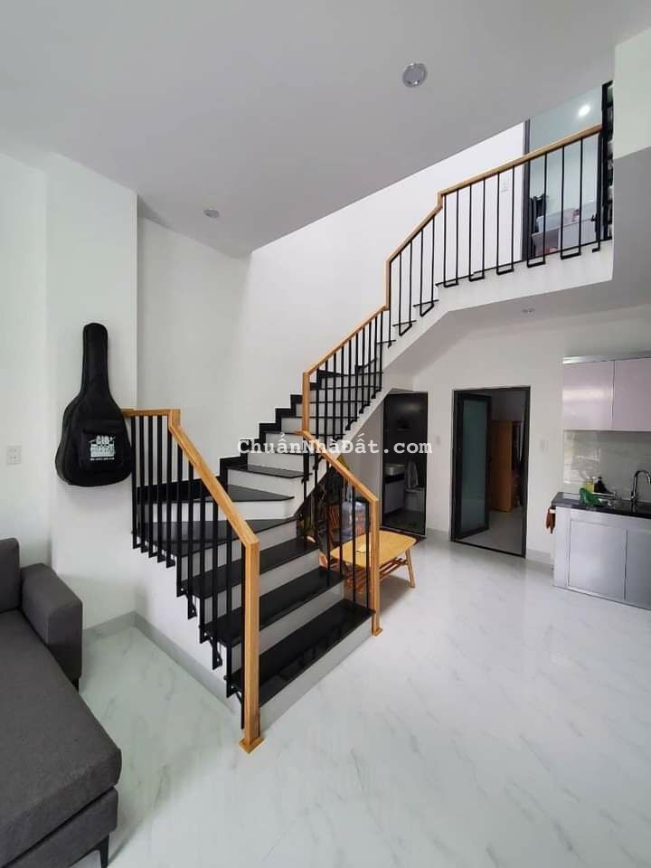 Bán căn nhà xây Tâm Huyết Gần Bệnh Viện Da Liễu