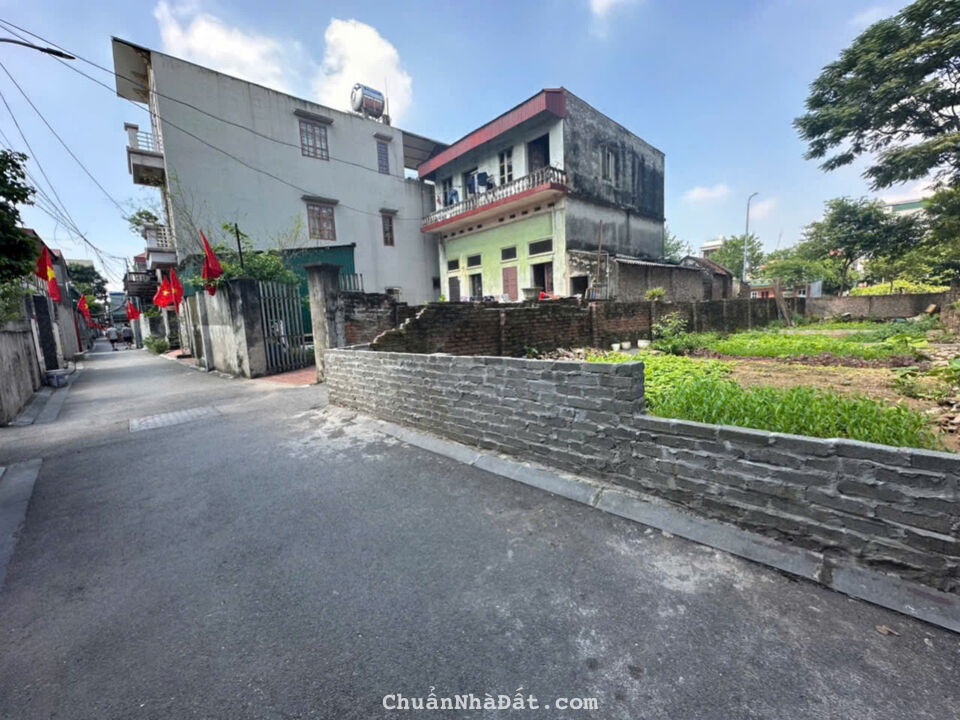 ĐẤT HOA HẬU LÔ GÓC, THÔNG SỐ ĐẸP, Ô TÔ CHẠY QUANH, 3 BƯỚC RA HỒ, 5OM RA QUỐC LỘ, GIÁ ĐẦU TƯ