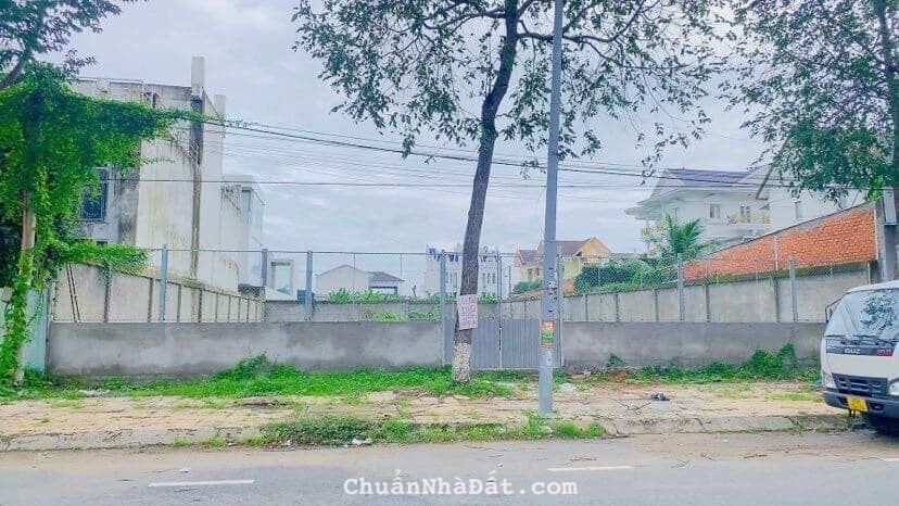 Cho thuê đất mặt tiền đường Nguyễn Văn Cừ, ngang 20m