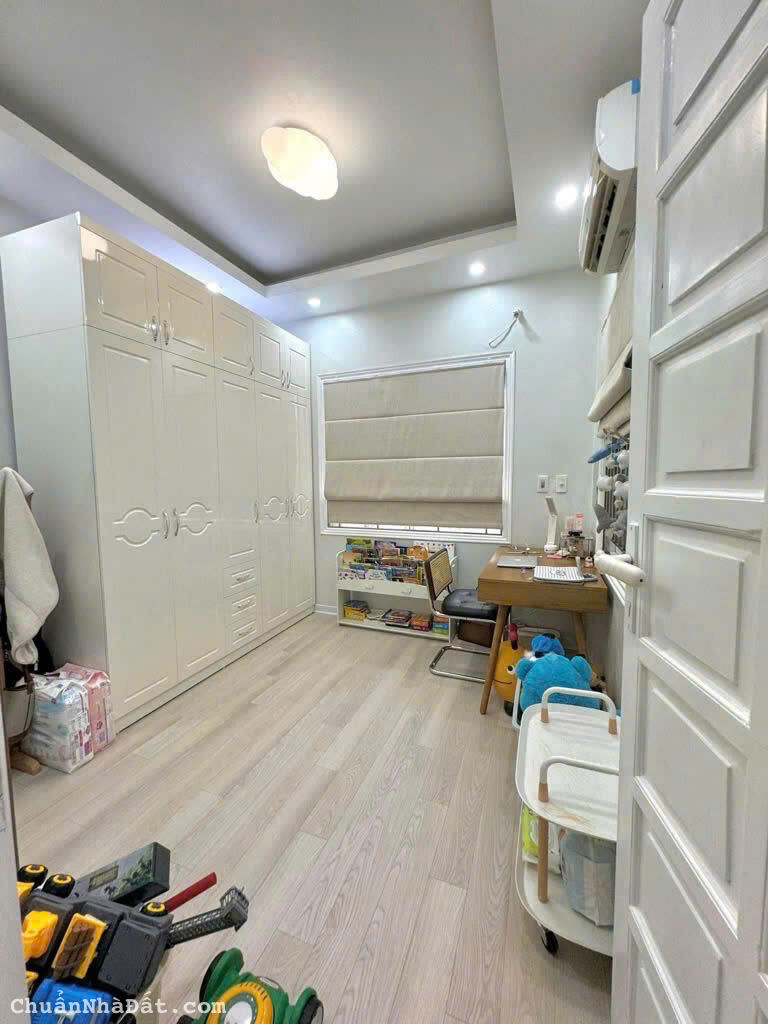 Bán nhà Bạch Mai ,Ngay ngã tư Phố HUẾ,52/55m2,3 BƯỚC RA MẶT PHỐ,FULL NỘI THẤT,NHỈNH 7 TỶ.  