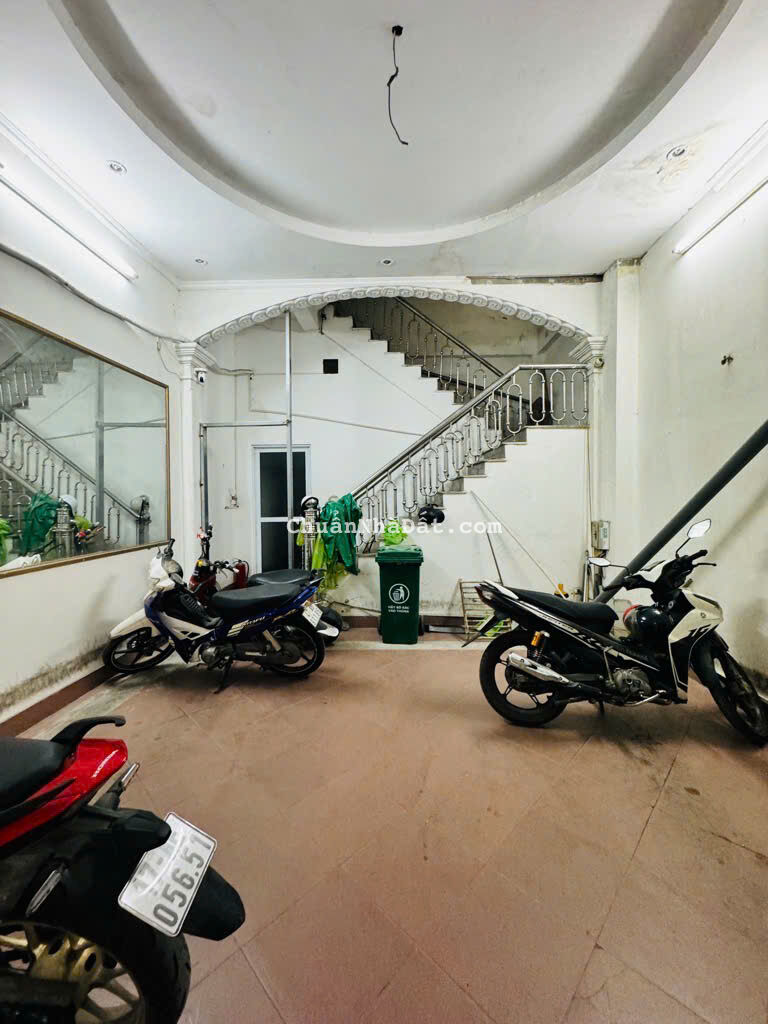 BÁN PHÂN LÔ-KIM ĐỒNG-Ô TÔ TRÁNH - 50m2 x 6 Tầng x MT BỀ THẾ - 13 PHÒNG CHO THUÊ . 14 TỶ . 