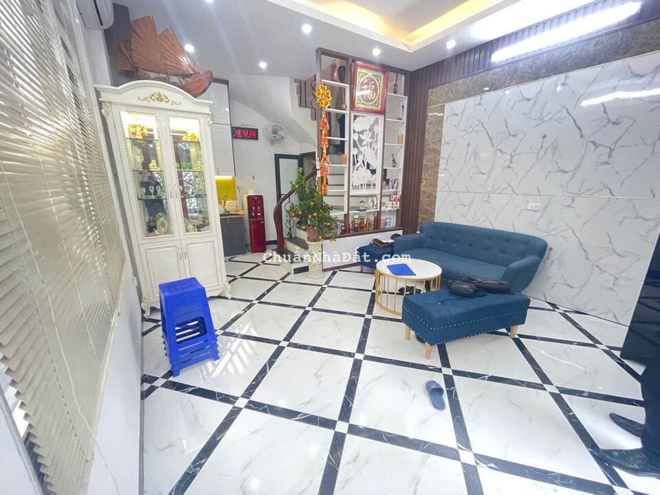 Bán nhà riêng phố Minh Khai,NHỈNH 5TỶ,15m Ra ô tô,Căn góc,ánh sáng ngập trànfull nội thất.   