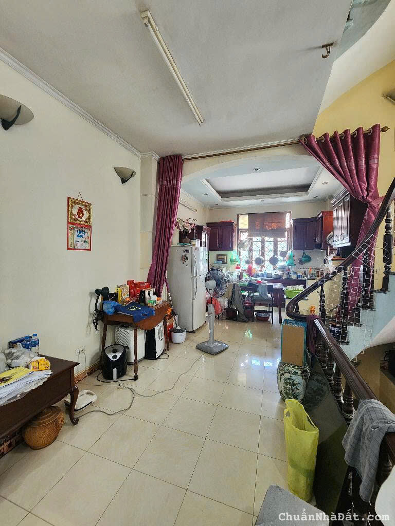 Bán nhà DƯƠNG VĂN BÉ,P/LÔ Ô TÔ CHẠY VÒNG QUANH-LÔ GÓC 3 THOÁNG-DÂN XÂY-NÔNG–KD HƠN 12TỶ  