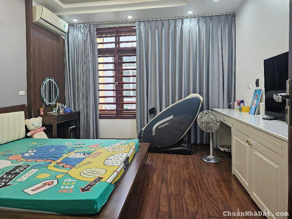 Bán nhà PLÔ TÂN MAI-Ô TÔ TRÁNH-Ô CHỜ THANG MÁY-KINH DOANH-VÀI BƯỚC RA HỒ ĐỀN LỪ-HƠN 12TỶ