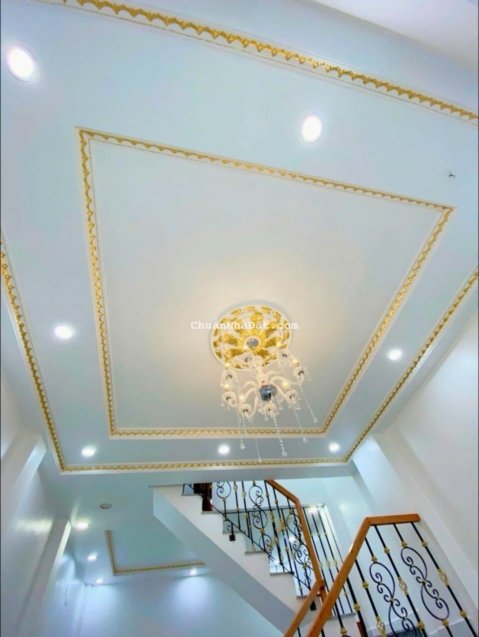 Bán nhà đẹp giá rẻ xách balo vào ở ngay tại bình tân 