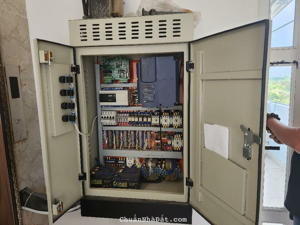 Bán ks mặt tiền kinh doanh phong phú bình chánh giá ngộp