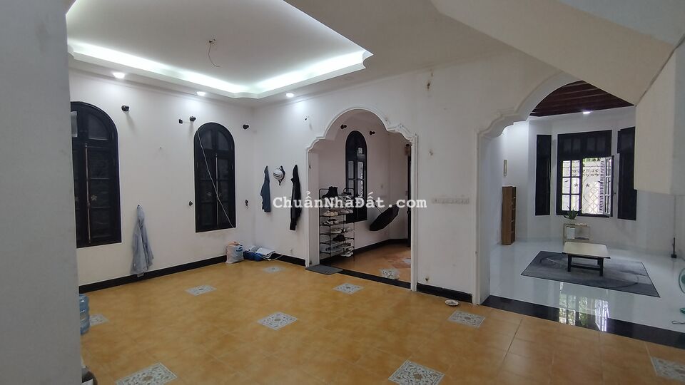 Nhà Bình Chánh KDC Trung Sơn giáp quận 8, 6 phòng, sân thượng 204m2, SHR, giá còn bớt lộc Nhà Bình Chánh KDC Trung Sơn giáp quận 8, 6 phòng, sân thượng 204m2, SHR, giá còn bớt lộc