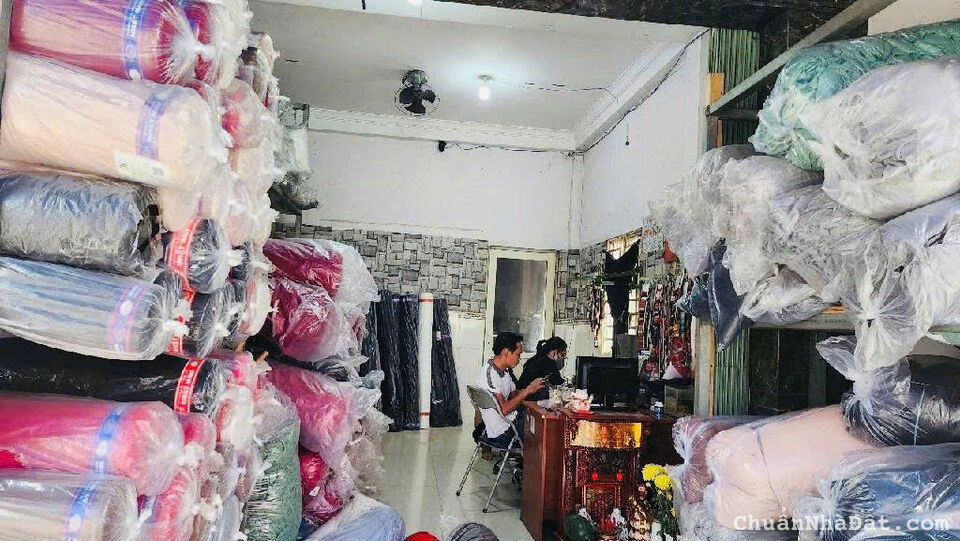 BÁN NHÀ MẶT TIỀN GẦN CHỢ TÂN BÌNH, HCM 120M2*3 TẦNG, GIÁ 15 TỶ