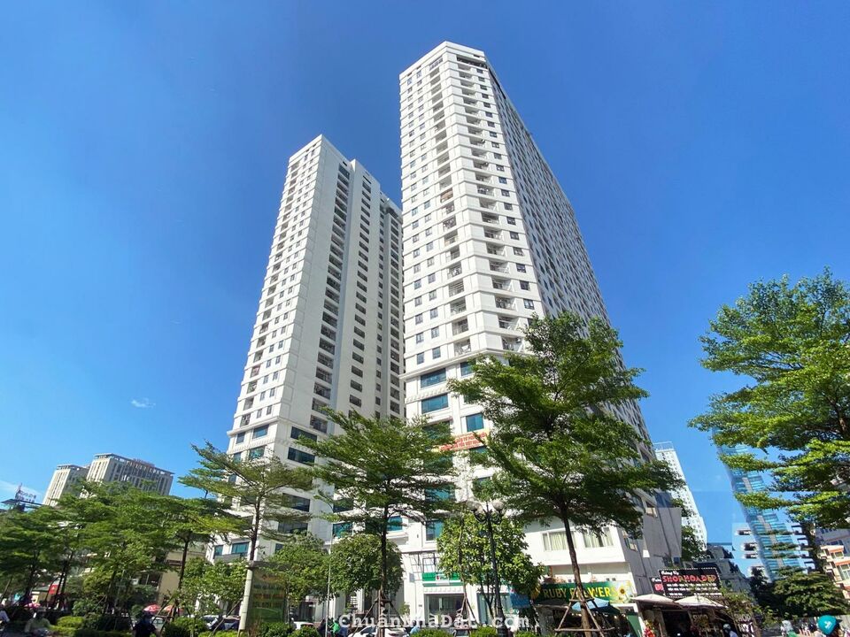 Cho thuê chung cư Central Point, 219 Trung Kính, 70m, 2 ngủ, 2 wc, full nội thất, giá tốt