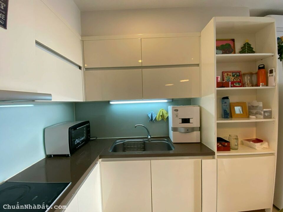 Cho thuê căn hộ 2pn2wc-93m2-full nội thất gần sân bay giá rẻ, ở ngay, Lh 0932192028-Ms.Mai