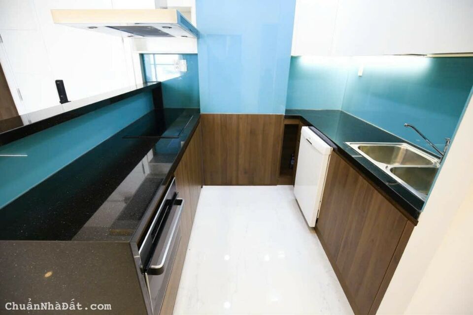 Cho thuê căn hộ Penthouse 3pn3wc ngay trung tâm quận 3 giá rẻ, ở ngay. LH 0932192028-Ms.Mai