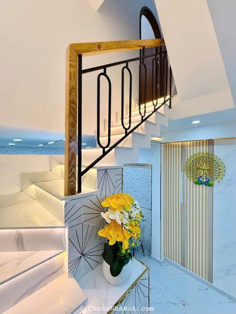 Bán nhà Vũ Tông Phan - TX , DT 40m2 , Giá Hơn 9 tỷ , Oto , Kinh Doanh , Ngõ Thông