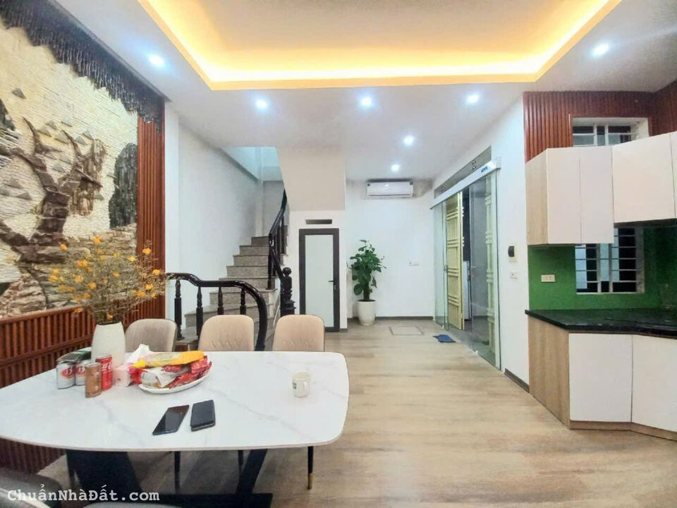 Bán nhà 29 Khương Hạ -Thanh Xuân , DT 40m2 , Giá Nhỉnh 5 tỷ , Oto gần , Full nội thất . Bán nhà 29 Khương Hạ -Thanh Xuân , DT 40m2 , Giá Nhỉnh 5 tỷ , Oto gần , Full nội thất .