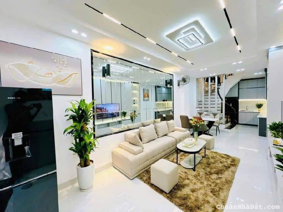 Bán Nhà Hoàng Liệt - Hoàng Mai , DT :30M2 X 5 T, , Giá hơn 5 Tỷ , oto đỗ cổng , Kinh doanh Bán Nhà Hoàng Liệt - Hoàng Mai , DT :30M2 X 5 T, , Giá hơn 5 Tỷ , oto đỗ cổng , Kinh doanh