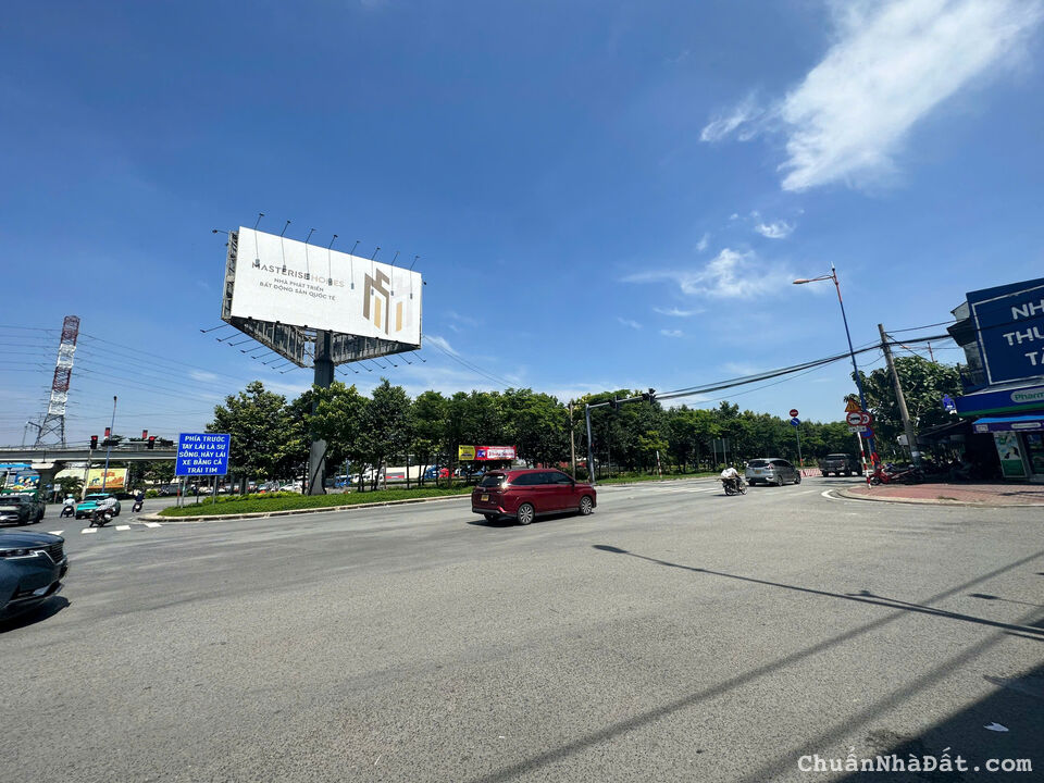 Bán nhà HXH - Ngang 4.5mx16m - Đ.Tây Hòa, PLA, Q9. Giá giảm mạnh chỉ còn hơn 5 tỷ TL