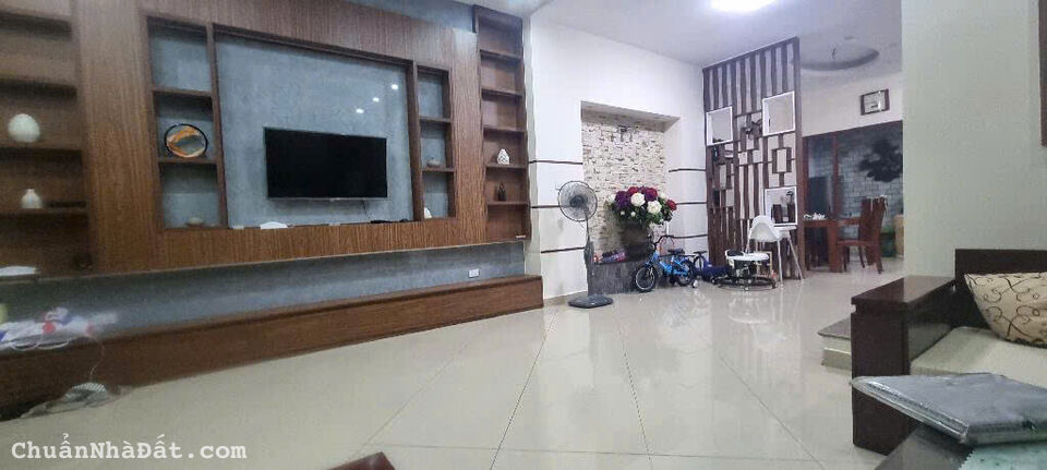 Nhà quận Tây Hồ với diện tích 115m2 x mặt tiền 7m to, đẹp. Nhà quận Tây Hồ với diện tích 115m2 x mặt tiền 7m to, đẹp.