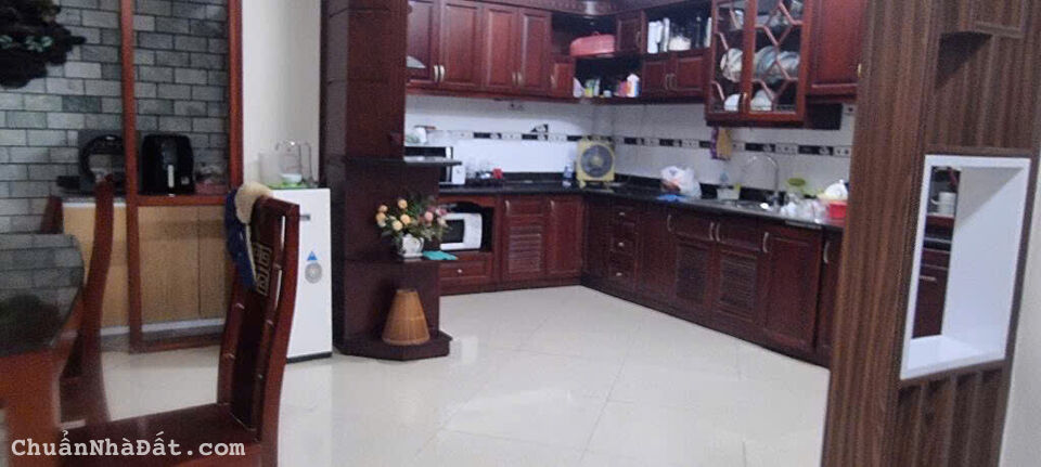 Nhà quận Tây Hồ với diện tích 115m2 x mặt tiền 7m to, đẹp. Nhà quận Tây Hồ với diện tích 115m2 x mặt tiền 7m to, đẹp.