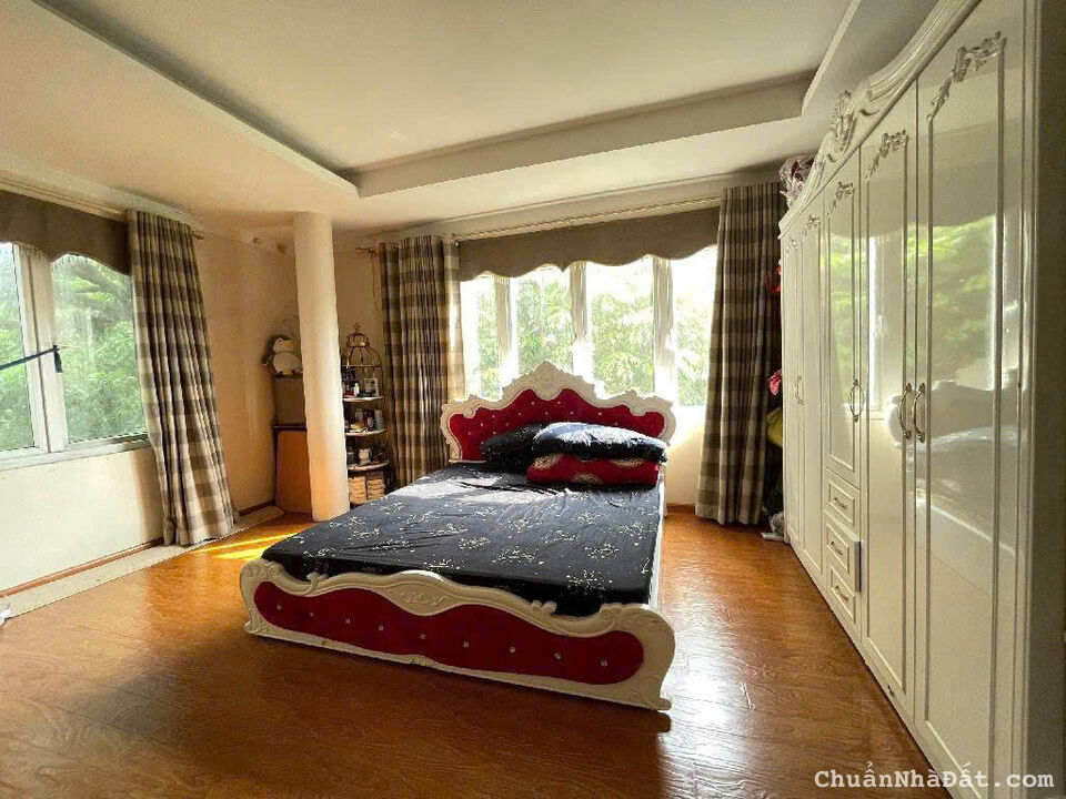 Nhà đẹp TÂY HỒ, lô góc 3 THOÁNG, Ô TÔ đỗ cửa.