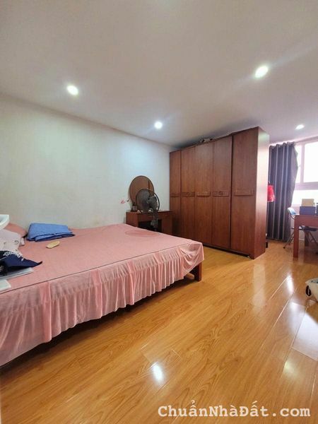 CẦN BÁN CĂN HỘ TÒA B CHUNG CƯ 197 TRẦN PHÚ- HÀ ĐÔNG SIÊU HIẾM 132m2-3N