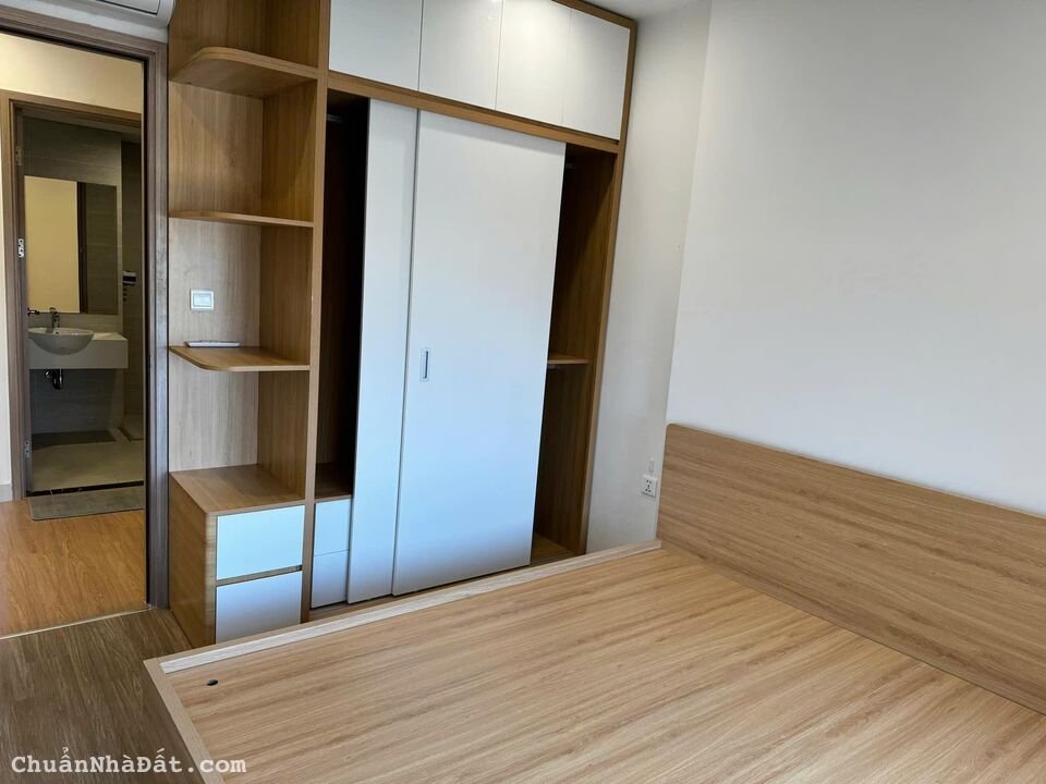 Bán căn hộ giá rẻ N04B2 Thành Thái, 64m², 2PN, 1WC. Giá 4.4tỷ. LH: 0834 487 666.
