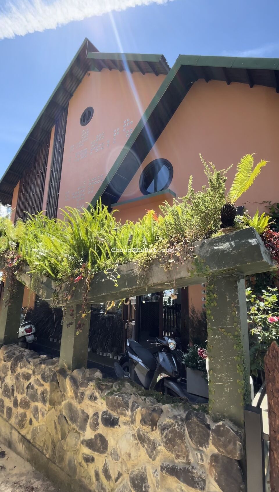 Gấp, Gấp, Gấp Chính chủ cần Bán căn Biệt Thự, tâm huyết, đẹp và sang trọng. Đà Lạt