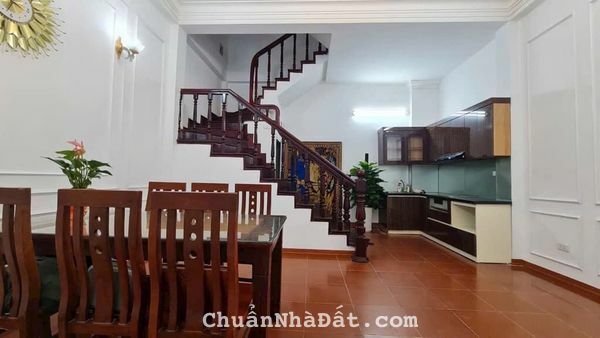 Siêu Hiếm! Bán Nhà Đào Tấn 32m², 5 Tầng, Mặt Tiền 5.1m – Ô Tô Đỗ Cửa, Kinh Doanh Đỉnh Giá Tốt Nhấ