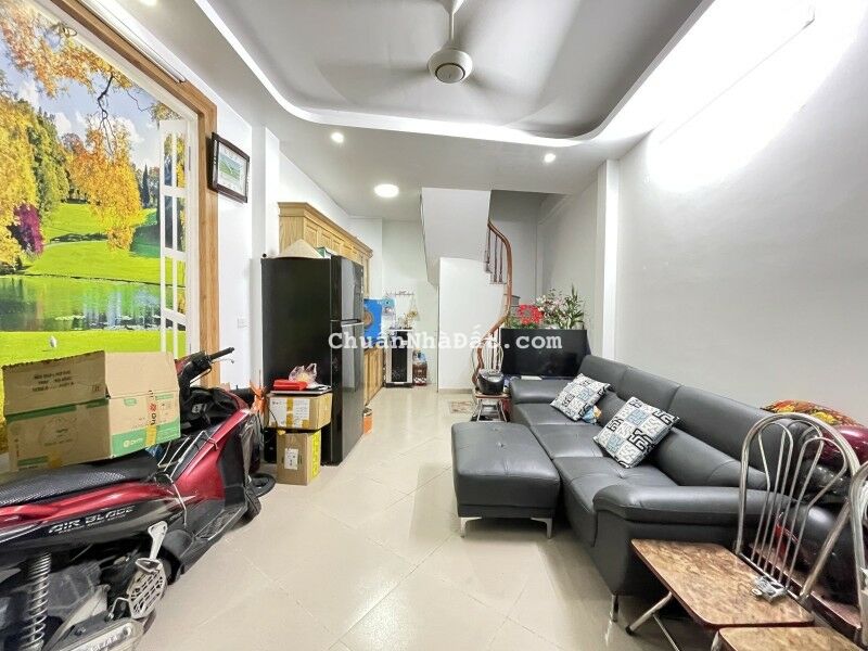 CỰC HIẾM! Nhà Quán Thánh 30m², 4 tầng, 2PN, chỉ 7 triệu/tháng lh 0369475791