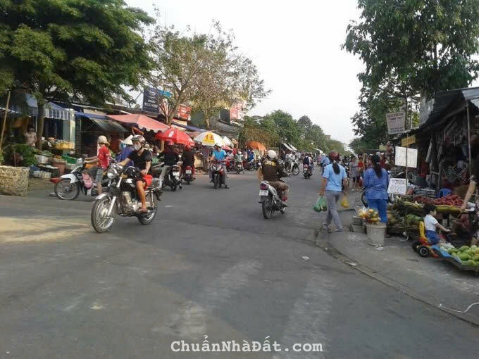 KẸT TIỀN SANG NHANH LÔ ĐẤT 3.250M2 SÁT CHỢ. GIÁ 160TR/SỔ (BAO SỔ) NGAY KCN ĐÔNG DÂN