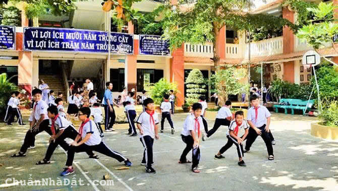 BÁN NHANH 550M2 ĐẤT THỔ CƯ SHR NGAY CHỢ, TRƯỜNG HỌC DÂN ĐÔNG MỞ QUÁN KINH DOANH. GIÁ 180TR 