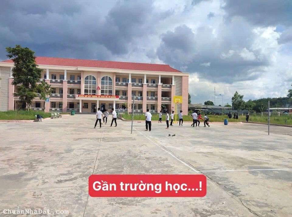 KẸT TIỀN SANG GẤP 1.080M2 ĐẤT ĐƯỜNG RỘNG THẲNG VÀO KCN ĐÔNG DÂN, NGAY TRƯỜNG, CHỢ. GIÁ 160 TR/SỔ