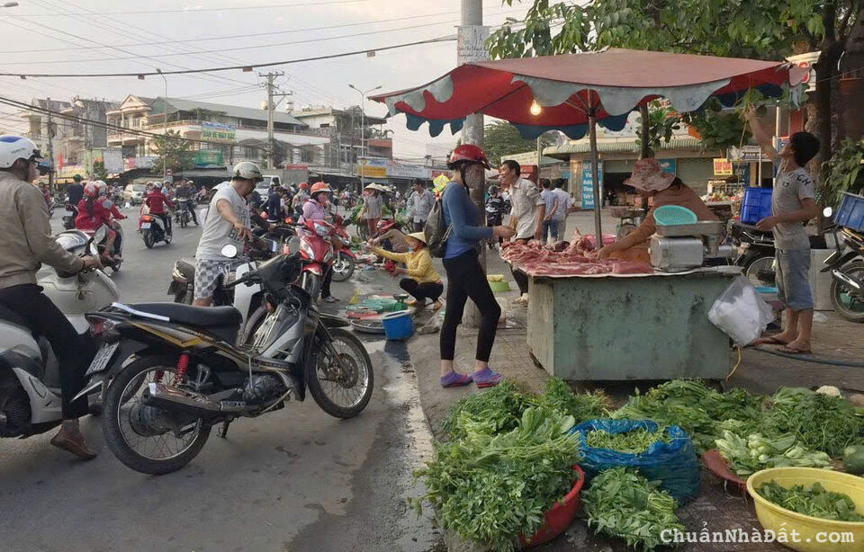 CẦN TIỀN BÁN GẤP 1012M2 GẦN KCN. GIÁ 130TRIỆU NGAY CHỢ, TRƯỜNG DÂN ĐÔNG MỞ QUÁN BUÔN BÁN SẦM UẤT