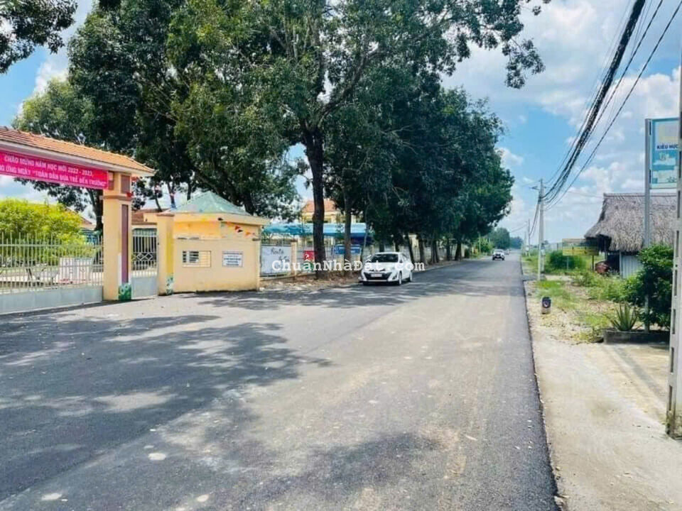 CẦN TIỀN TRẢ NỢ BÁN GẤP (15x26)=390M2. GIÁ 210TR ĐẤT NGAY KCN ĐÔNG CÔNG NHÂN, GẦN TRƯỜNG, CHỢ