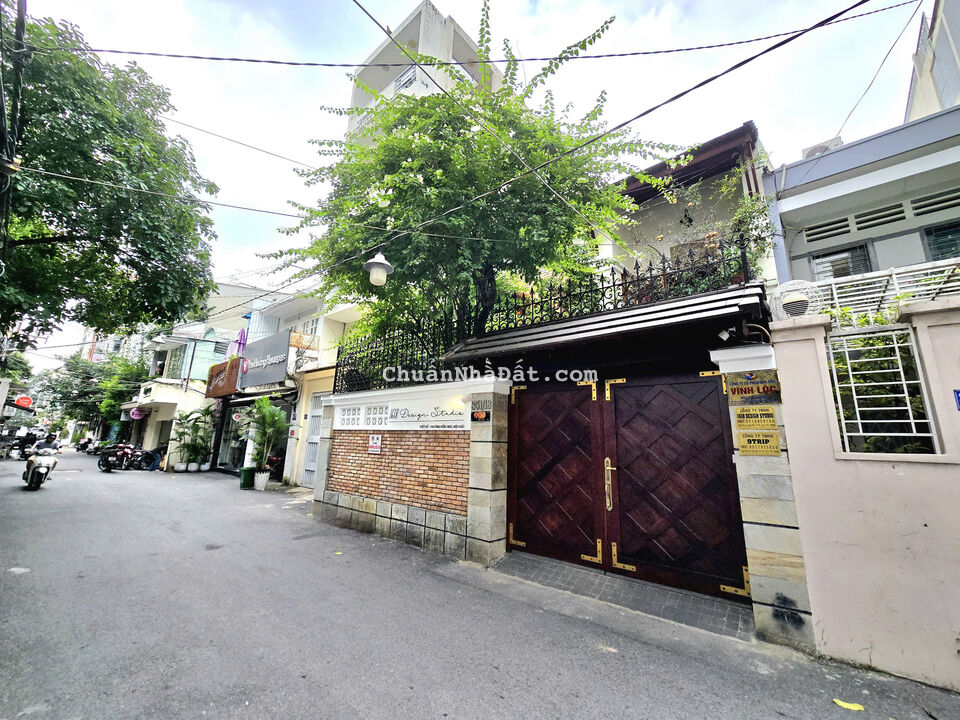 Bán Biệt Thự Số: 351/18 Lê Văn Sỹ, Phường 13, Quận 3. DT: 8 x 20m - 3 Tầng, Sân Vườn. Bán Biệt Thự Số: 351/18 Lê Văn Sỹ, Phường 13, Quận 3. DT: 8 x 20m - 3 Tầng, Sân Vườn.