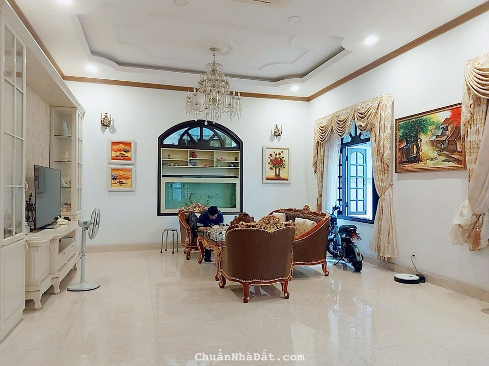 Bán Biệt Thự Khu Hồng Thái Đường Phổ Quang, Quận Tân Bình. DT: 438m2 - 3 Tầng, Sân Vườn